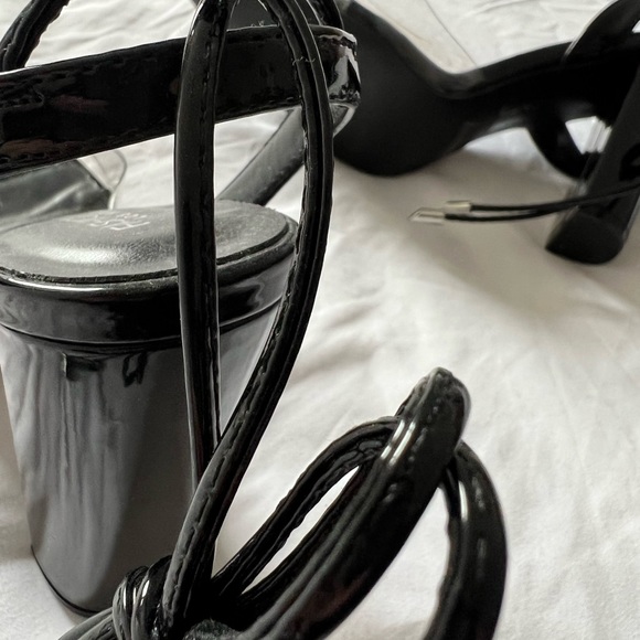 Black heels from Fashionnova. Too small on me. Wore them once. - Picture 3 of 4